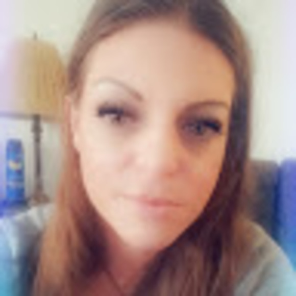 Meet your Posher, Sarah - Picture 1 of 1